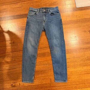 Banana Republic Athletic Tapered Fit Jeans – Medium Wash – Size 32x30